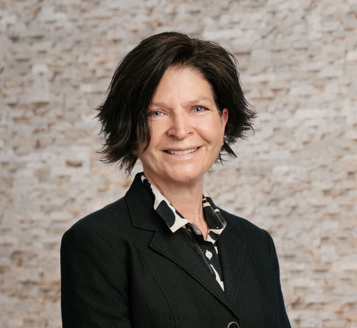 ab img leadship m bio lynne oldfield sep25